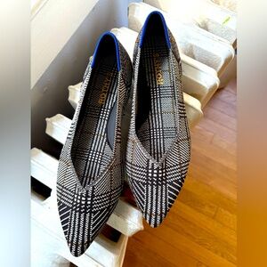 Rothy's Point II in Glen Plaid. NWT. Size 8.5.